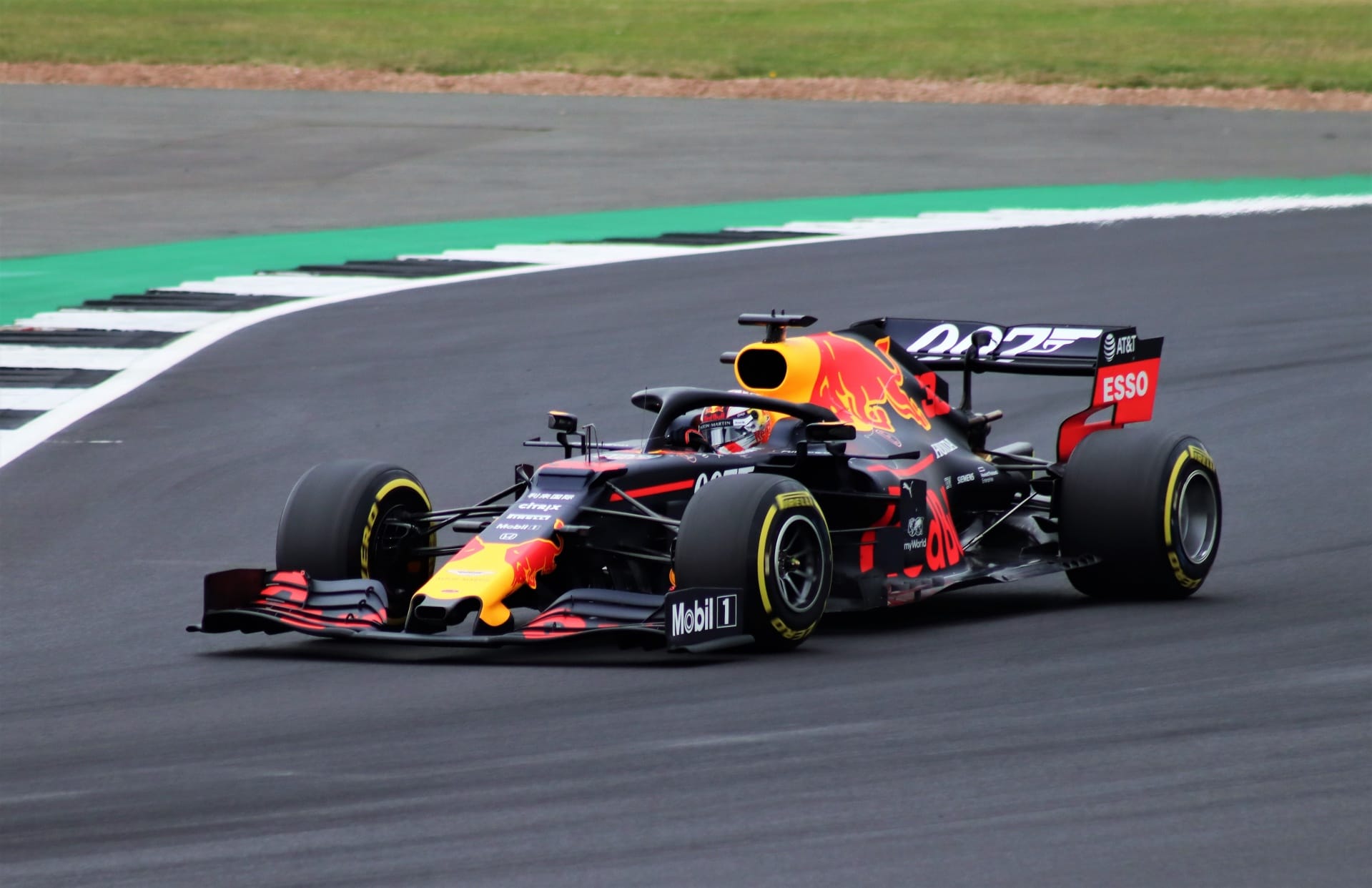 Formula 1: Science and Technology in Pole Position